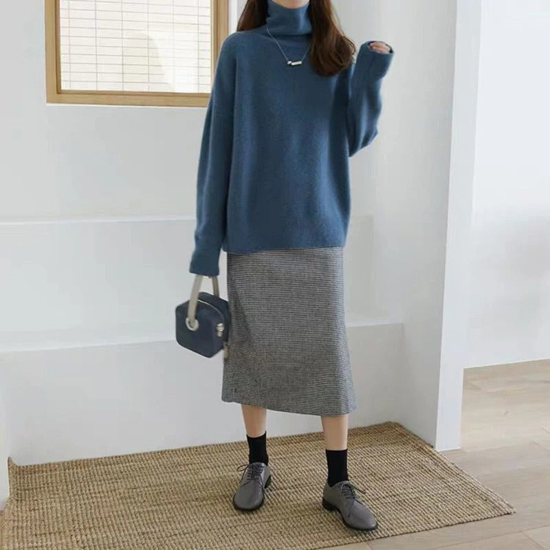 MIRA I Roll Neck Jumper