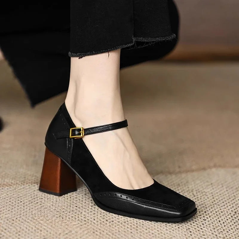 Charlotte – Classic Pumps