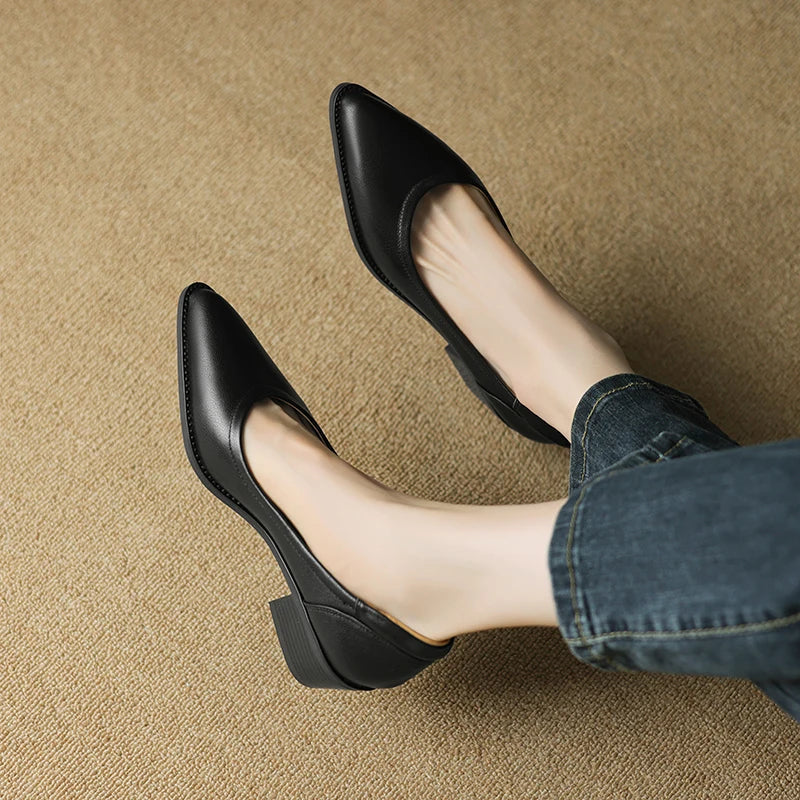 Ella – Shoes with Mid-Height Heel