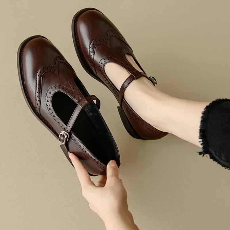 Johanna – Elegant Ladies' T-Strap Shoes