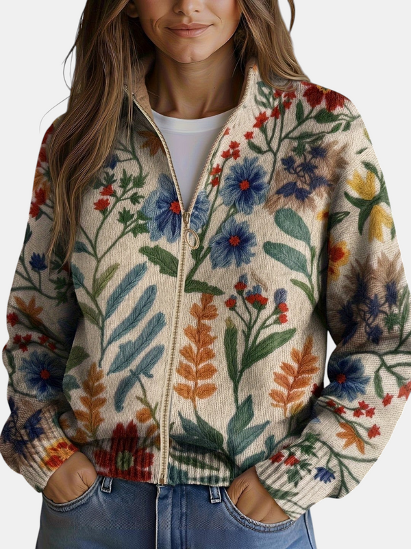 Esperanza | Knitted Cardigan with Botanical Floral Pattern
